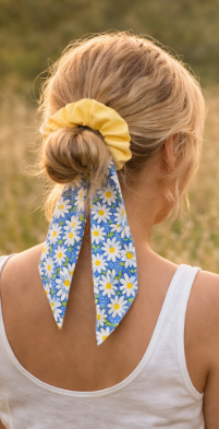 Daisy Field Matching Dog Bandana & Scrunchie Set 🌼
