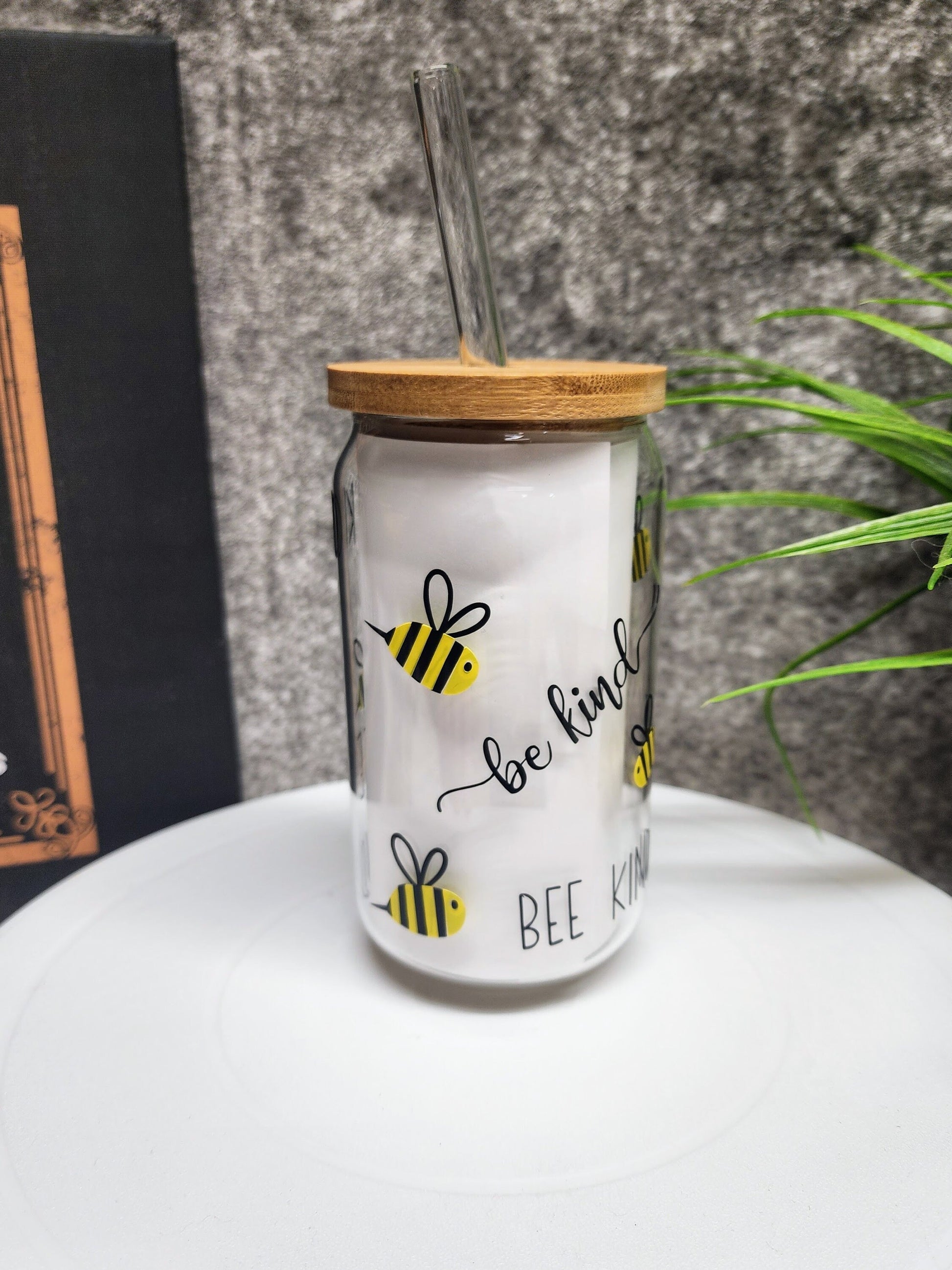 Be Kind Glass Can Cup Bee Kind Beer Can Cup Love for Bees Cute Glass Cup Adorable Iced Coffee Cup Trendy Glass Cup Gift For Friend